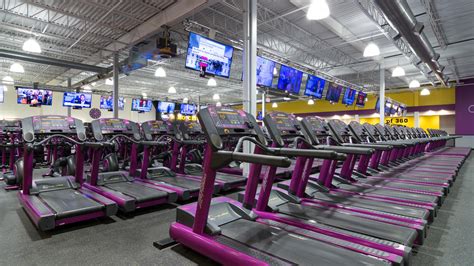 PERKS all in. . Planet fitness hours near me